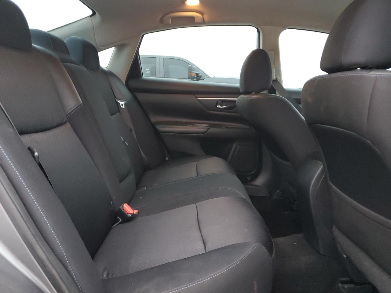 2017 Nissan Altima - Image 10