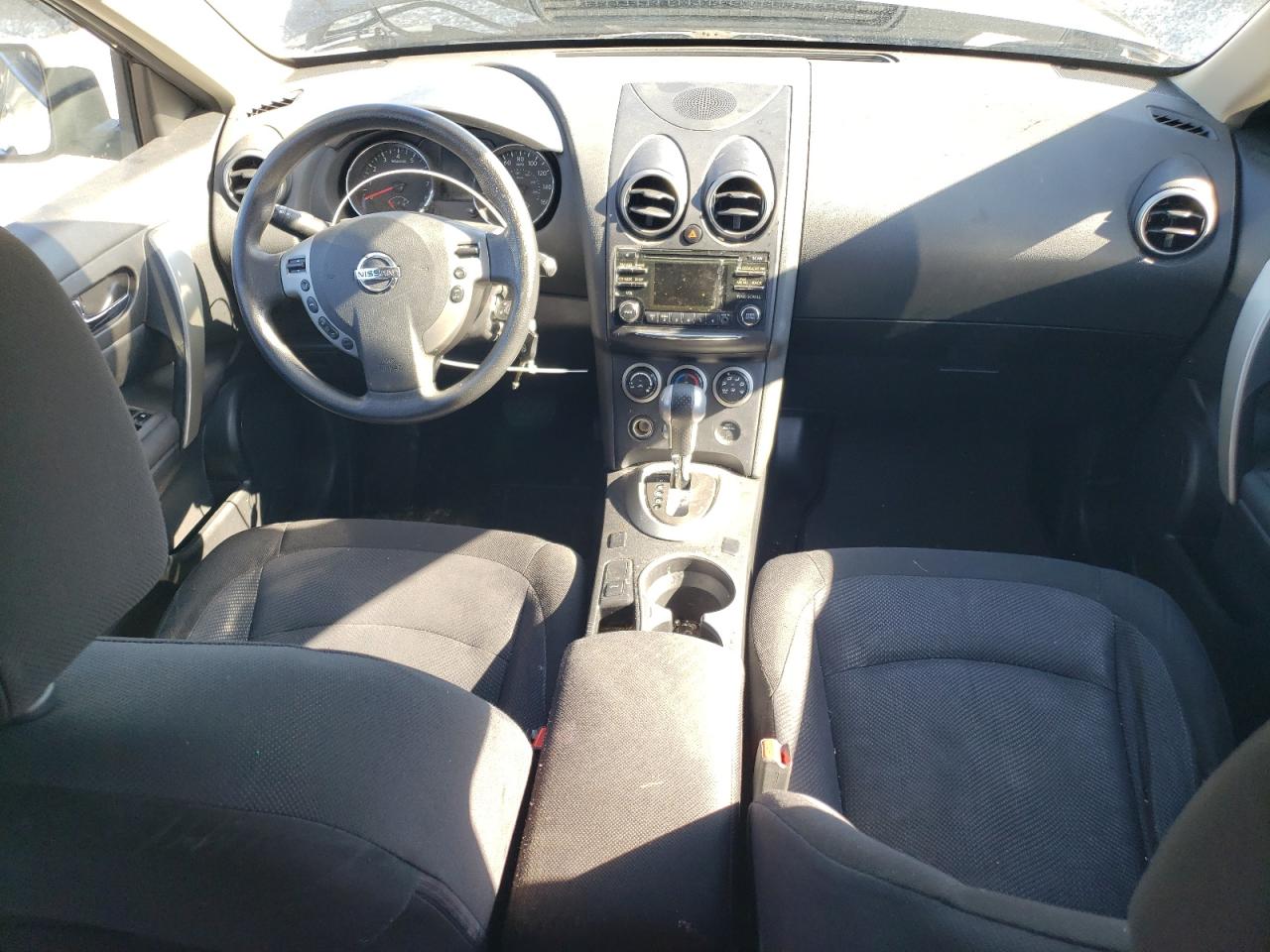 2015 Nissan Rogue - Image 8