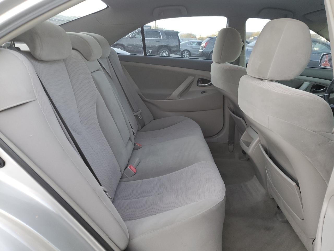 2011 Toyota Camry - Image 10