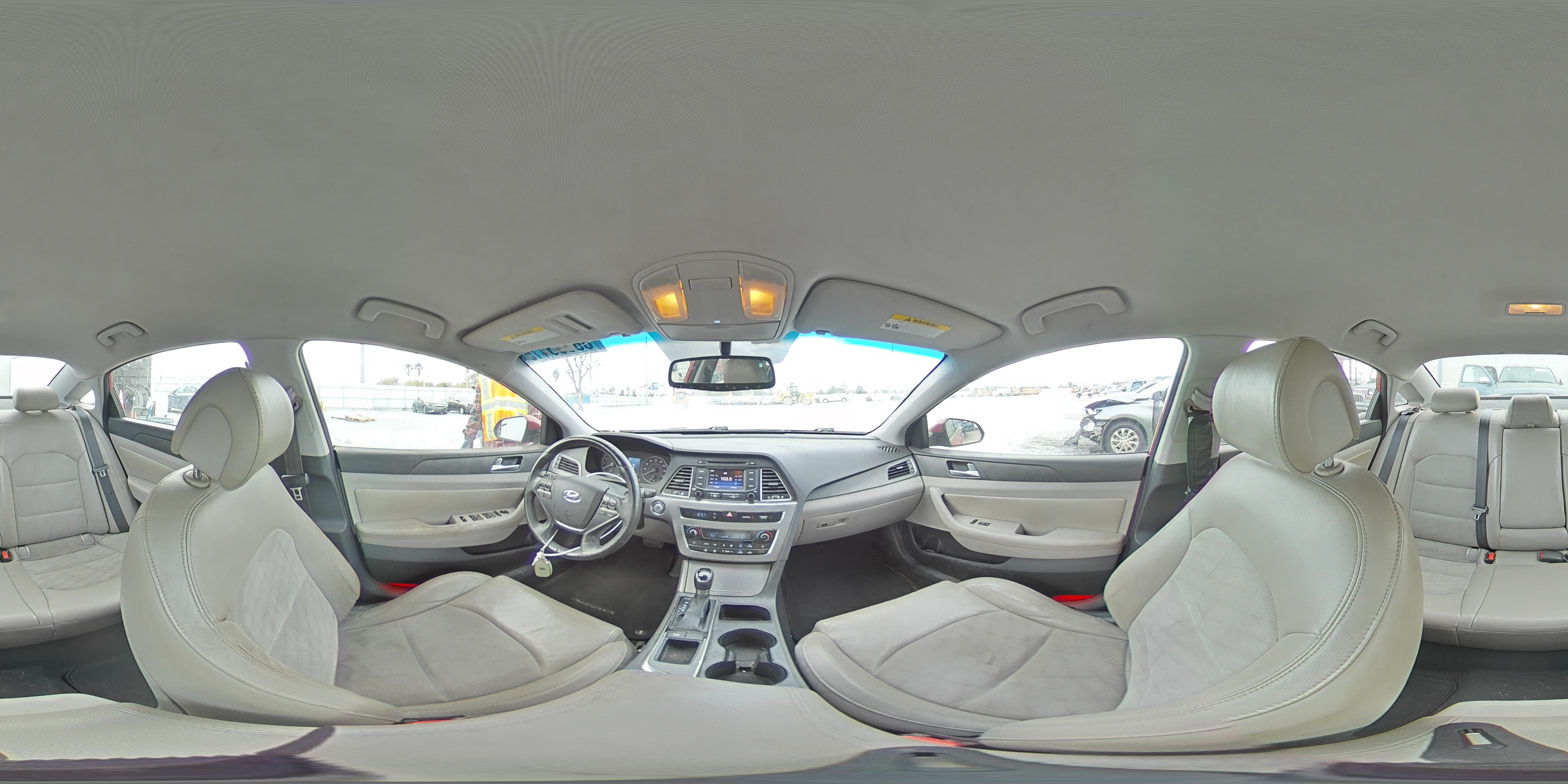 2015 Hyundai Sonata - Image 14