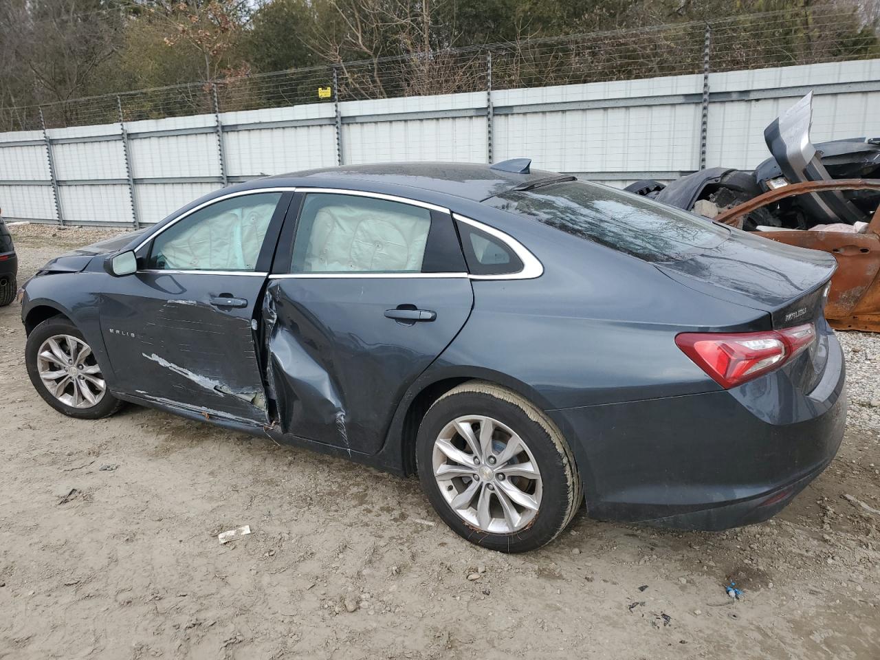 2021 Chevrolet Malibu - Image 2