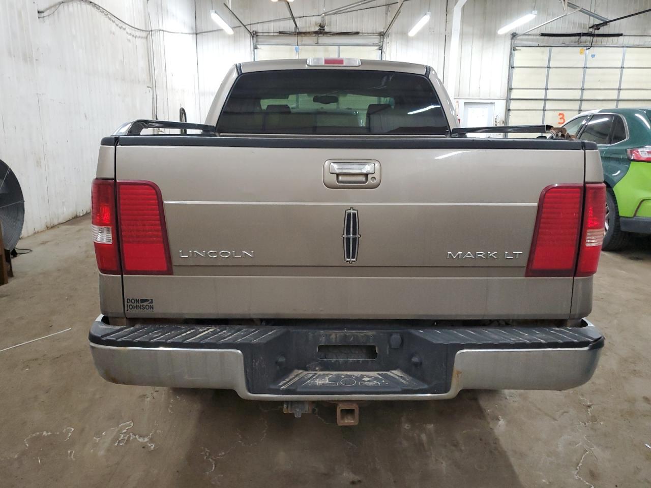 2006 Lincoln Mark LT - Image 6