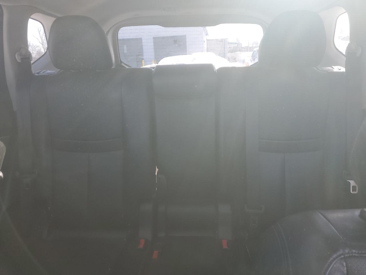 2018 Nissan Rogue - Image 10