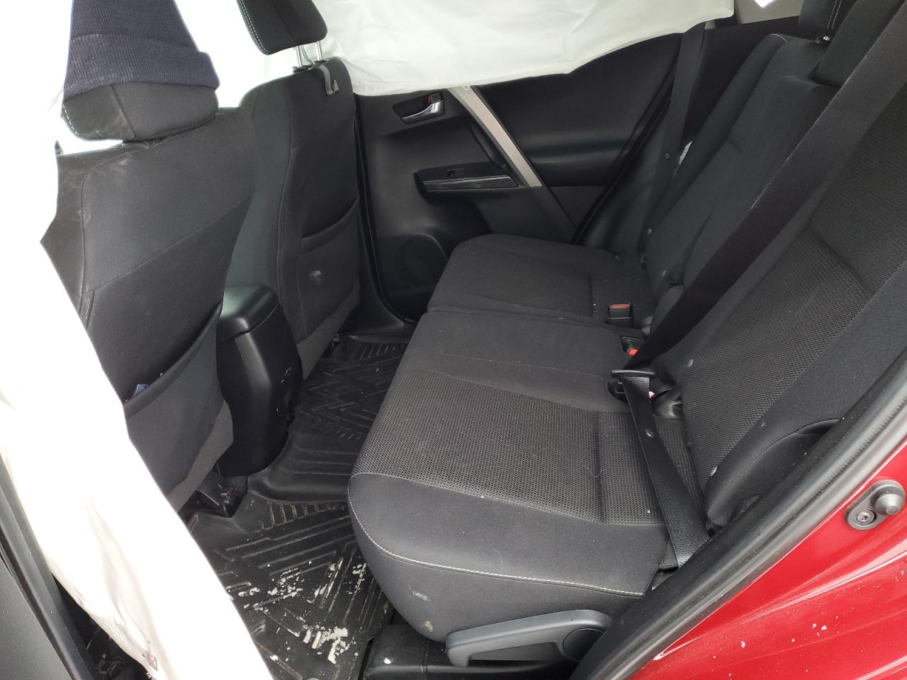 2018 Toyota RAV 4 - Image 11