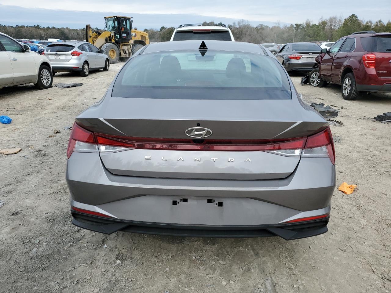 2022 Hyundai Elantra - Image 6