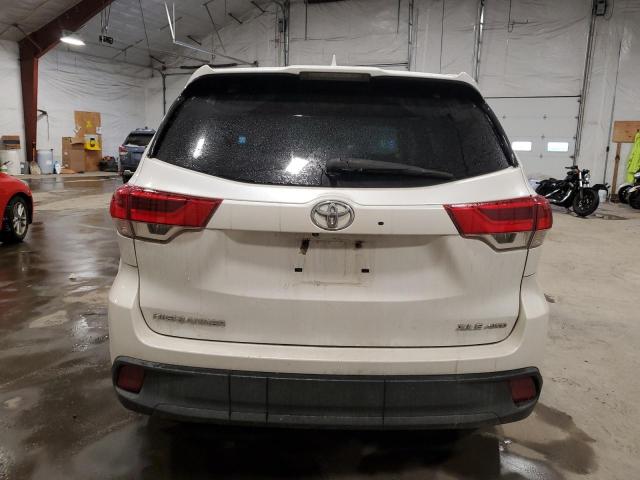  TOYOTA HIGHLANDER 2018 Белый