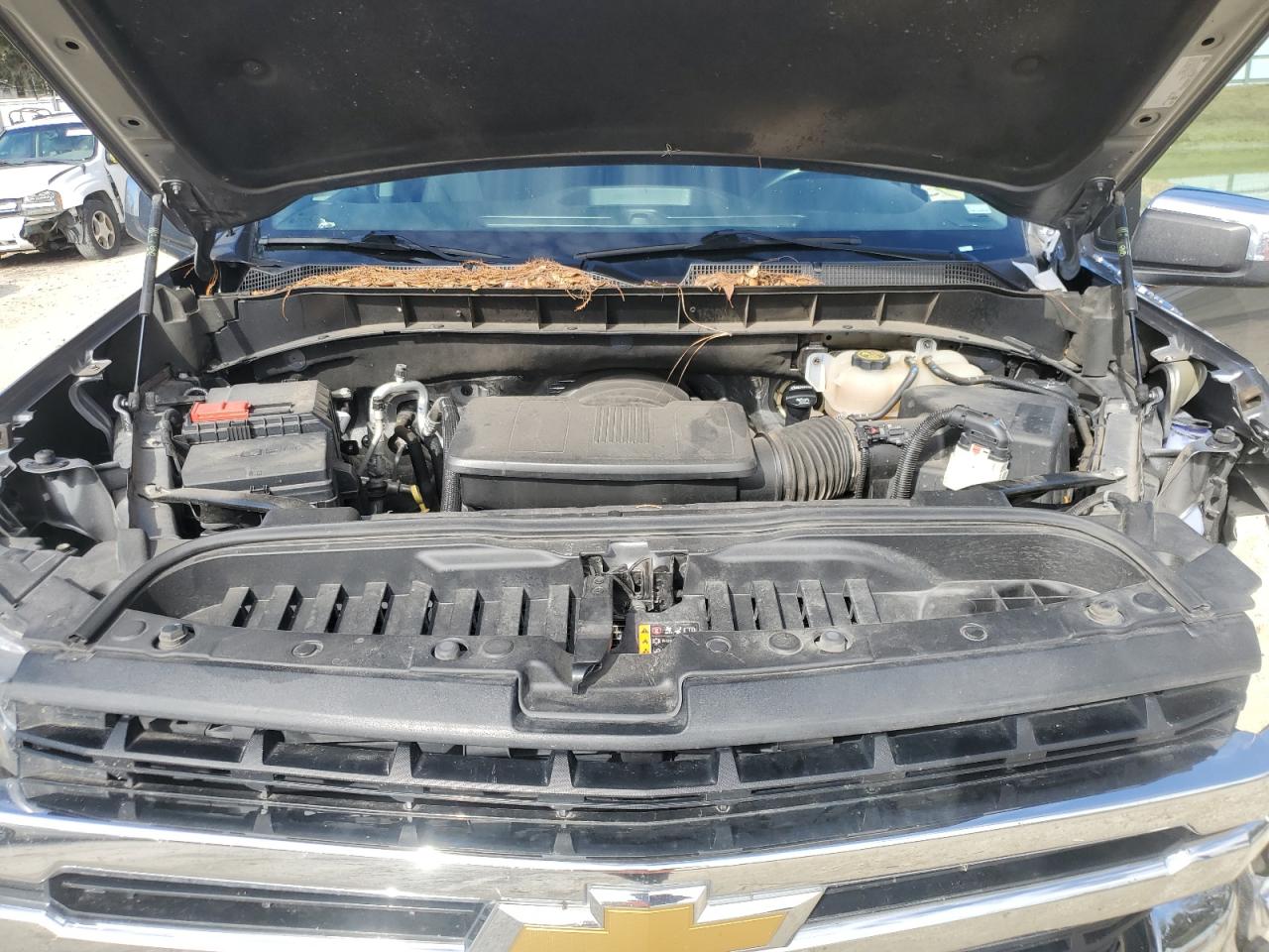 2022 Chevrolet Silverado - Image 11