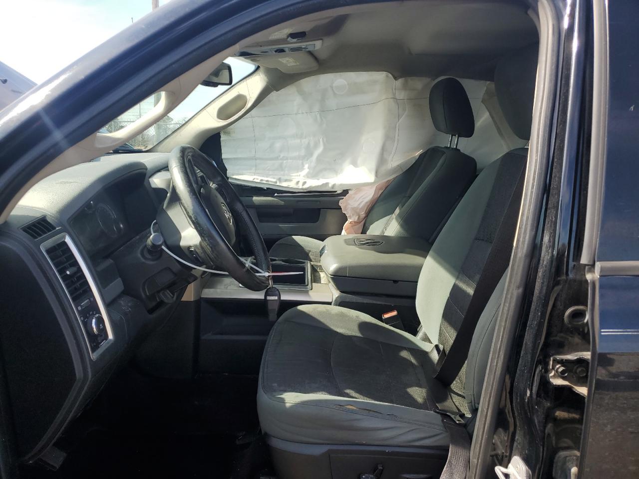 2014 RAM 1500 - Image 7