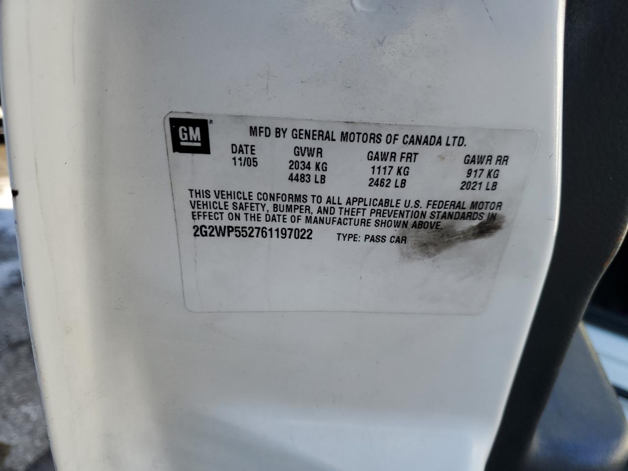 2006 Pontiac Grand Prix - Image 12