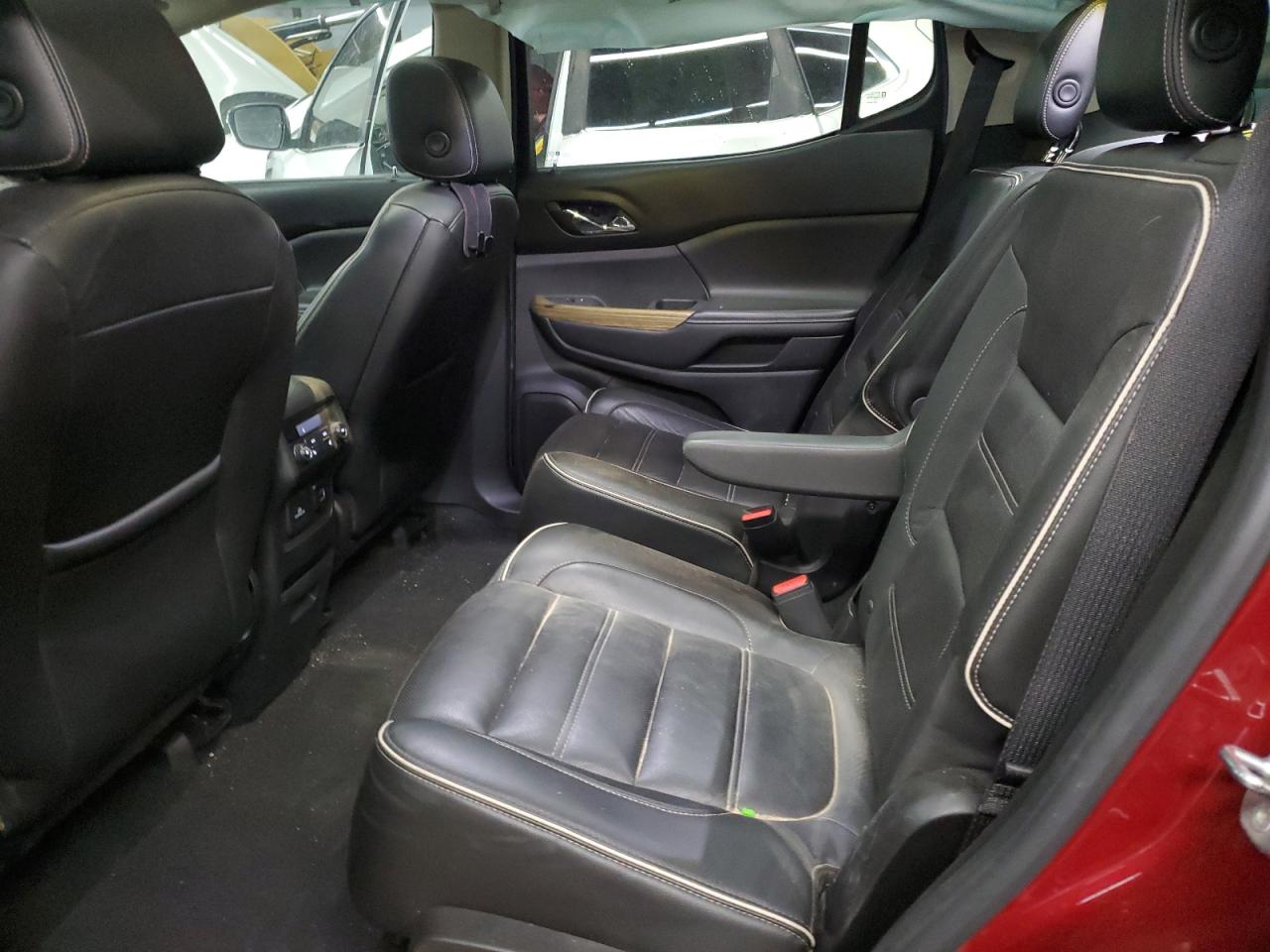 2017 GMC Acadia - Image 11