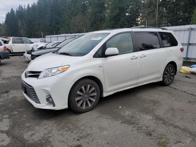 2019 Toyota Sienna Xle