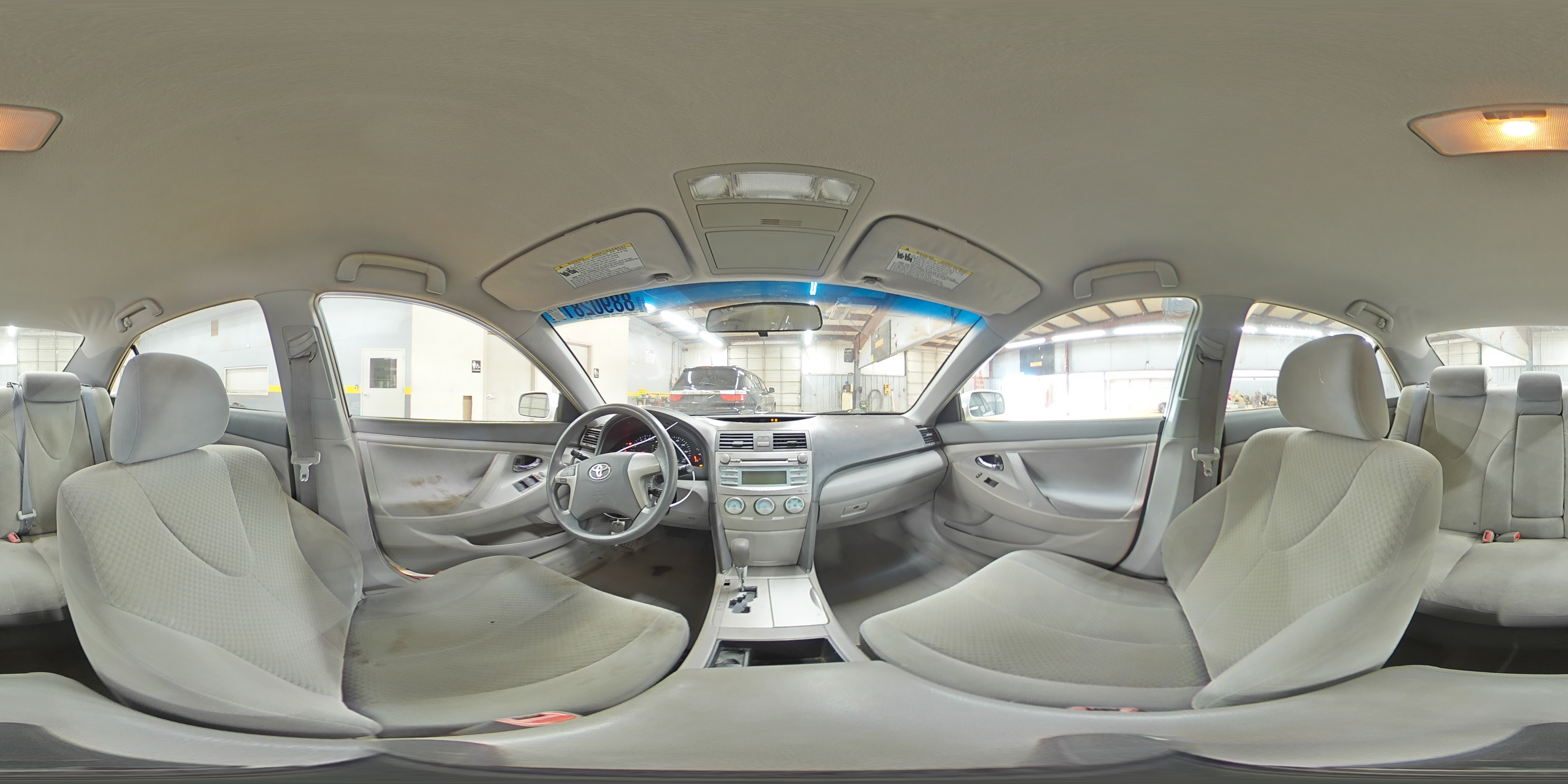 2009 Toyota Camry - Image 13
