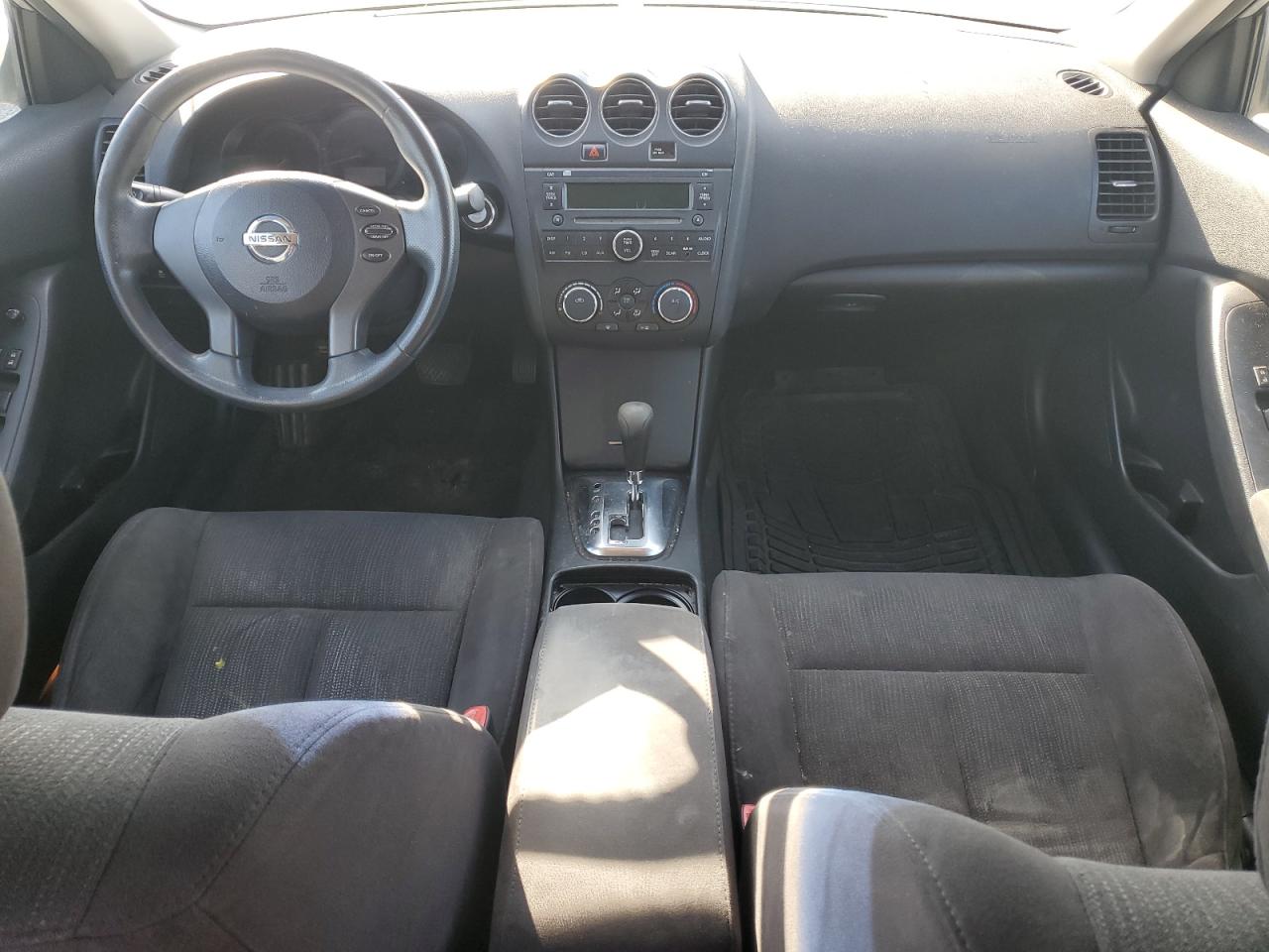 2012 Nissan Altima - Image 8