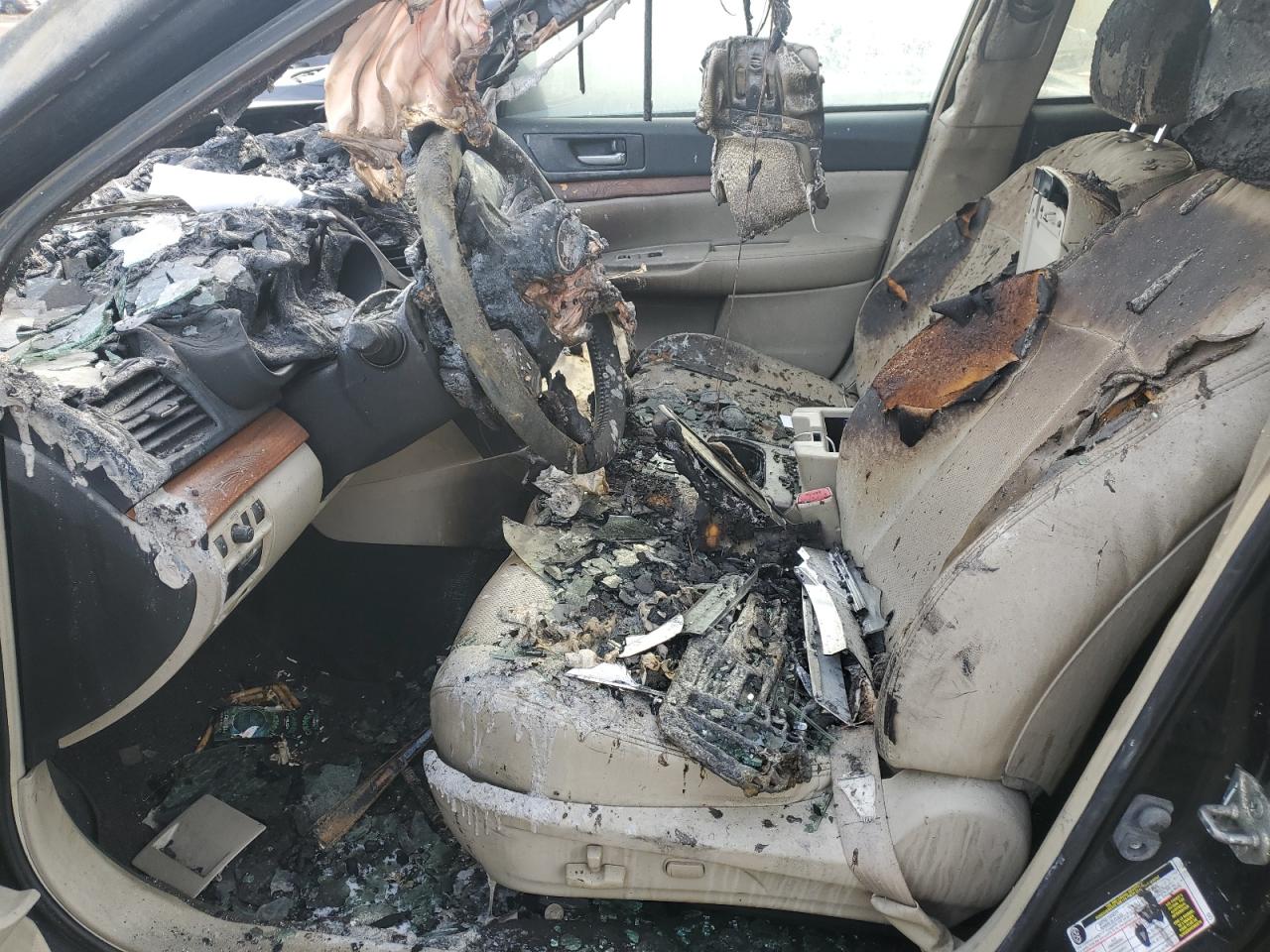 2013 Subaru Outback - Image 7