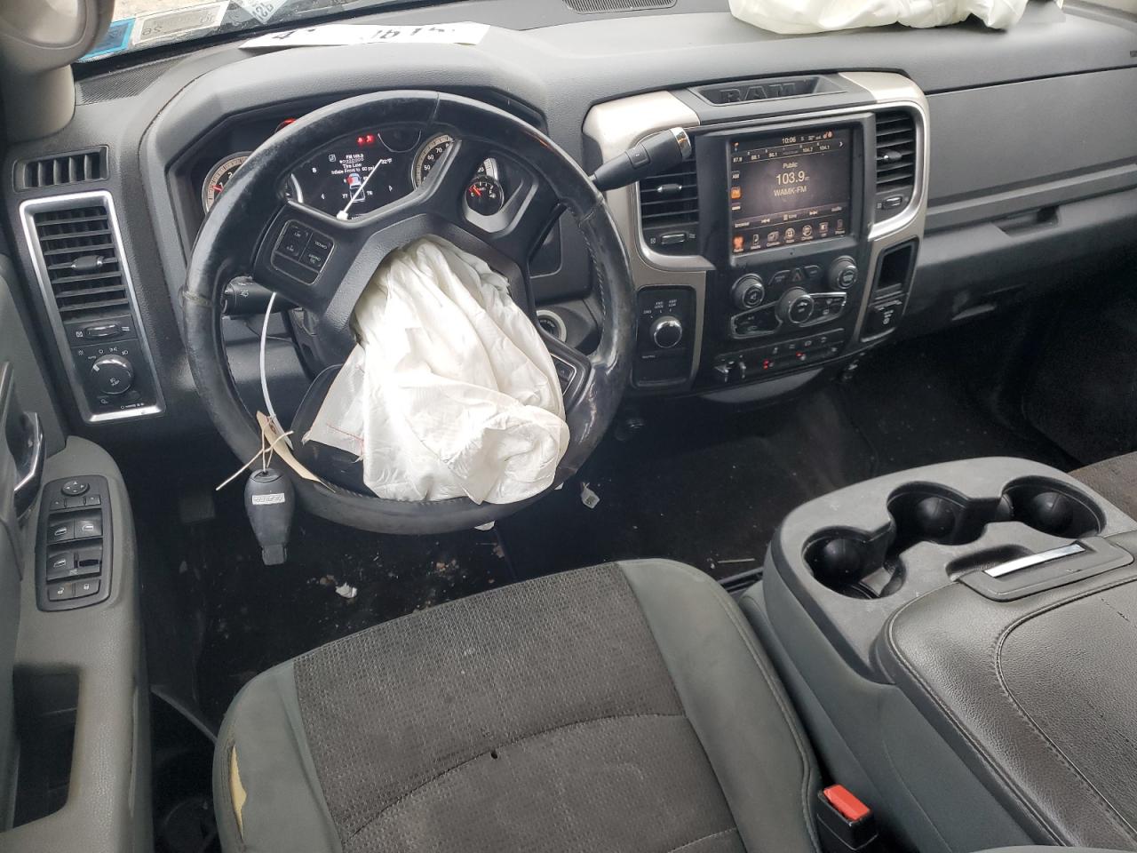 2014 RAM 2500 - Image 8