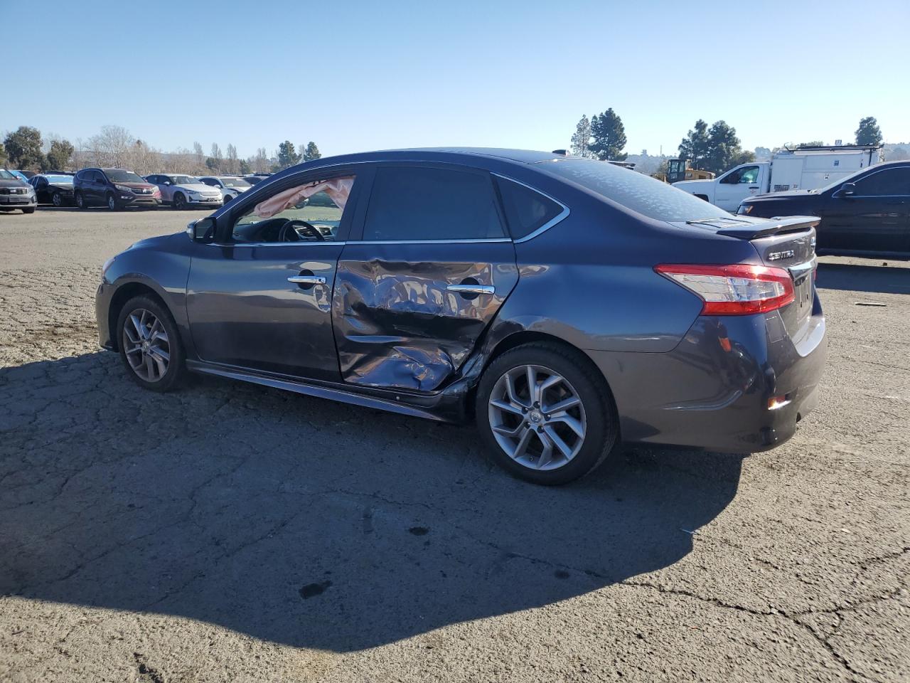 2015 Nissan Sentra - Image 2
