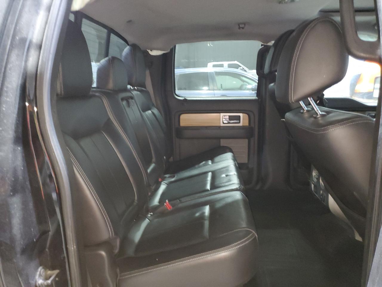 2011 Ford F-150 - Image 10