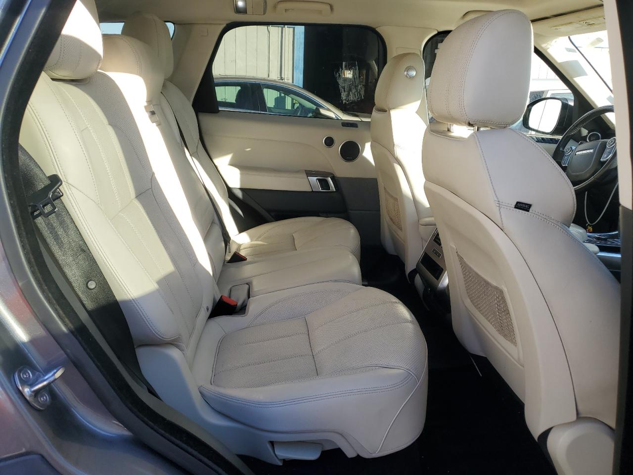 2014 Land Rover Range Rover - Image 11