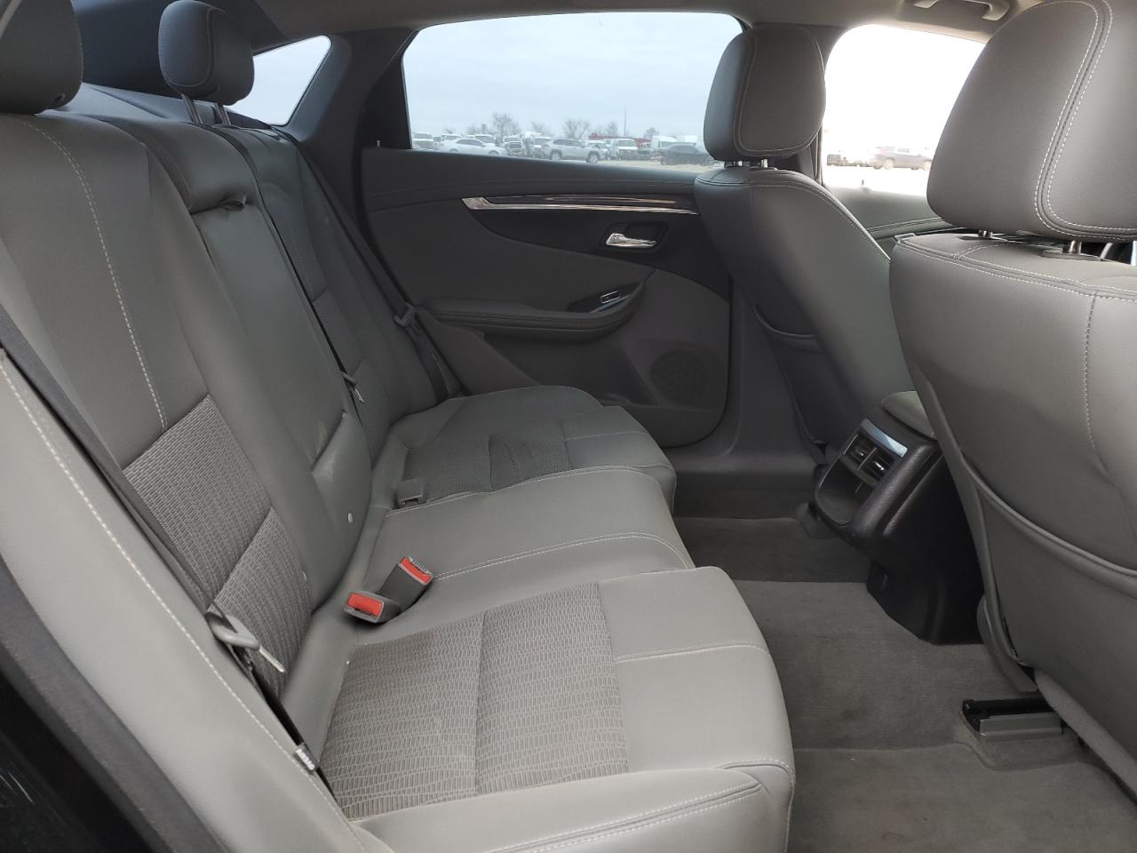 2016 Chevrolet Impala - Image 10