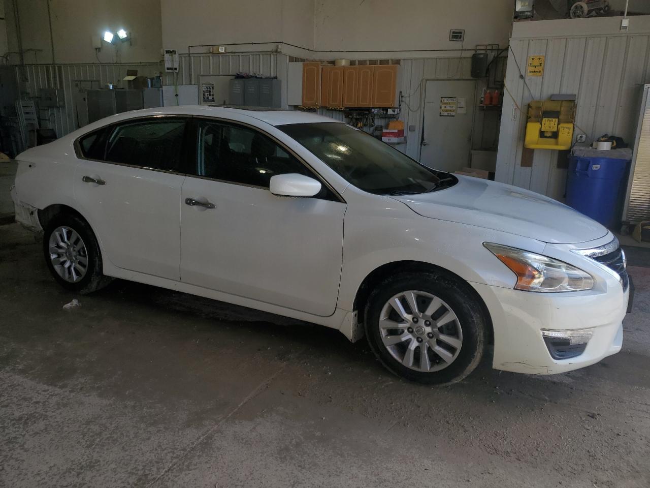 2015 Nissan Altima - Image 4