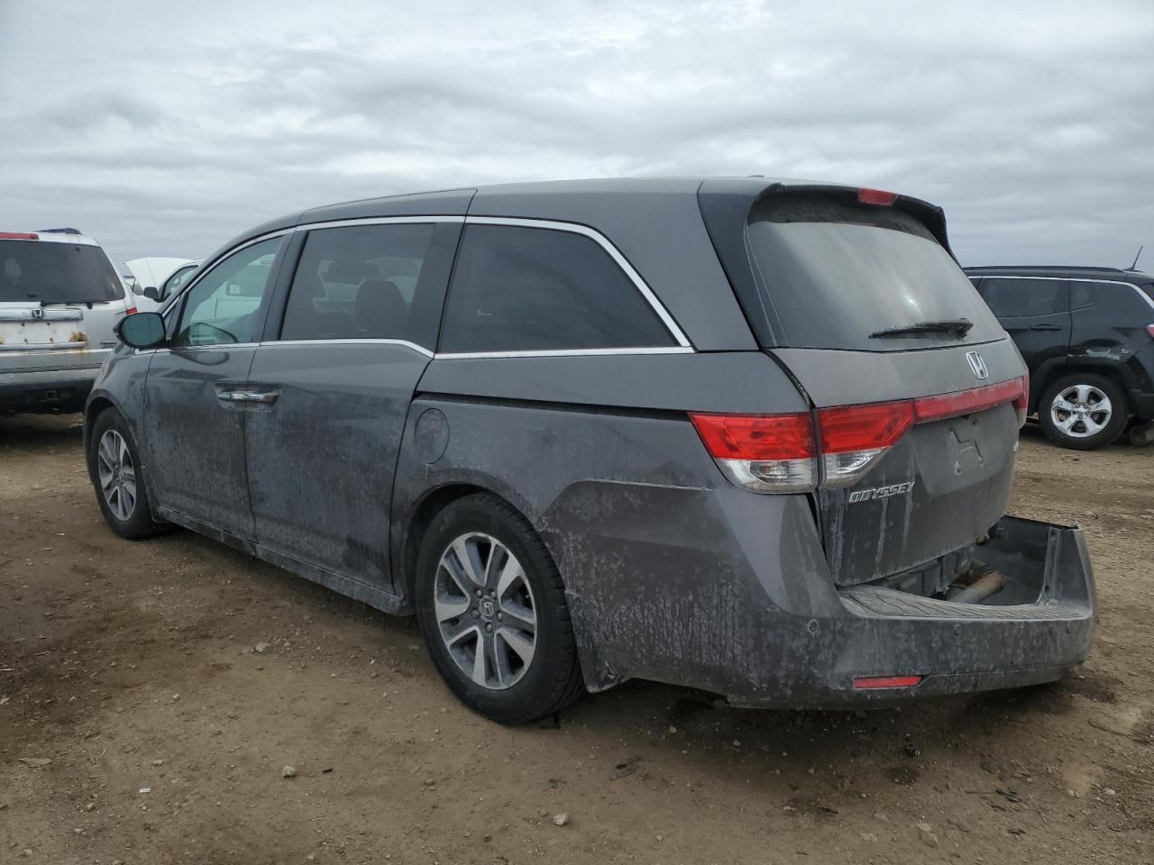 2014 Honda Odyssey - Image 2