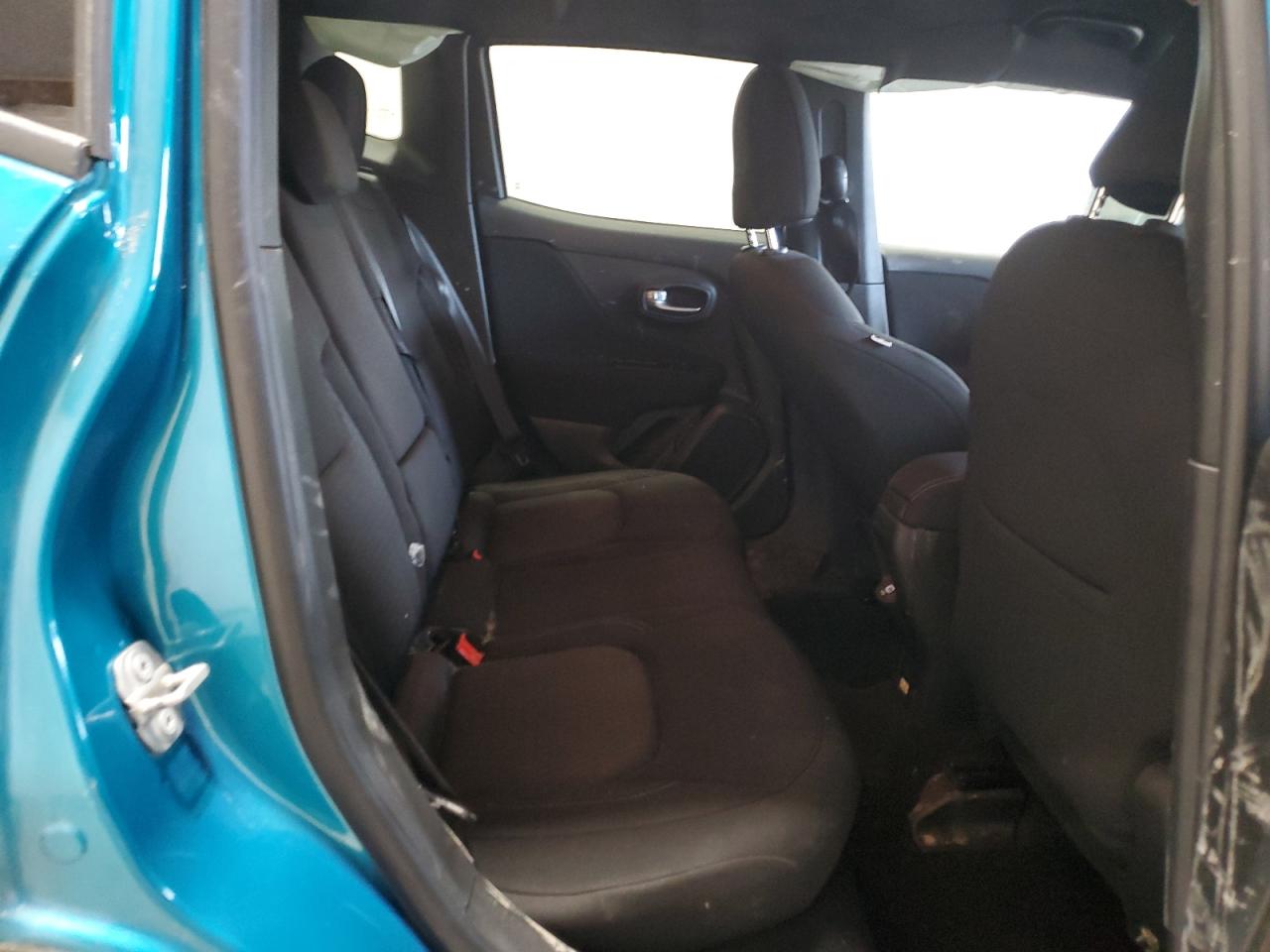 2021 Jeep Renegade - Image 11