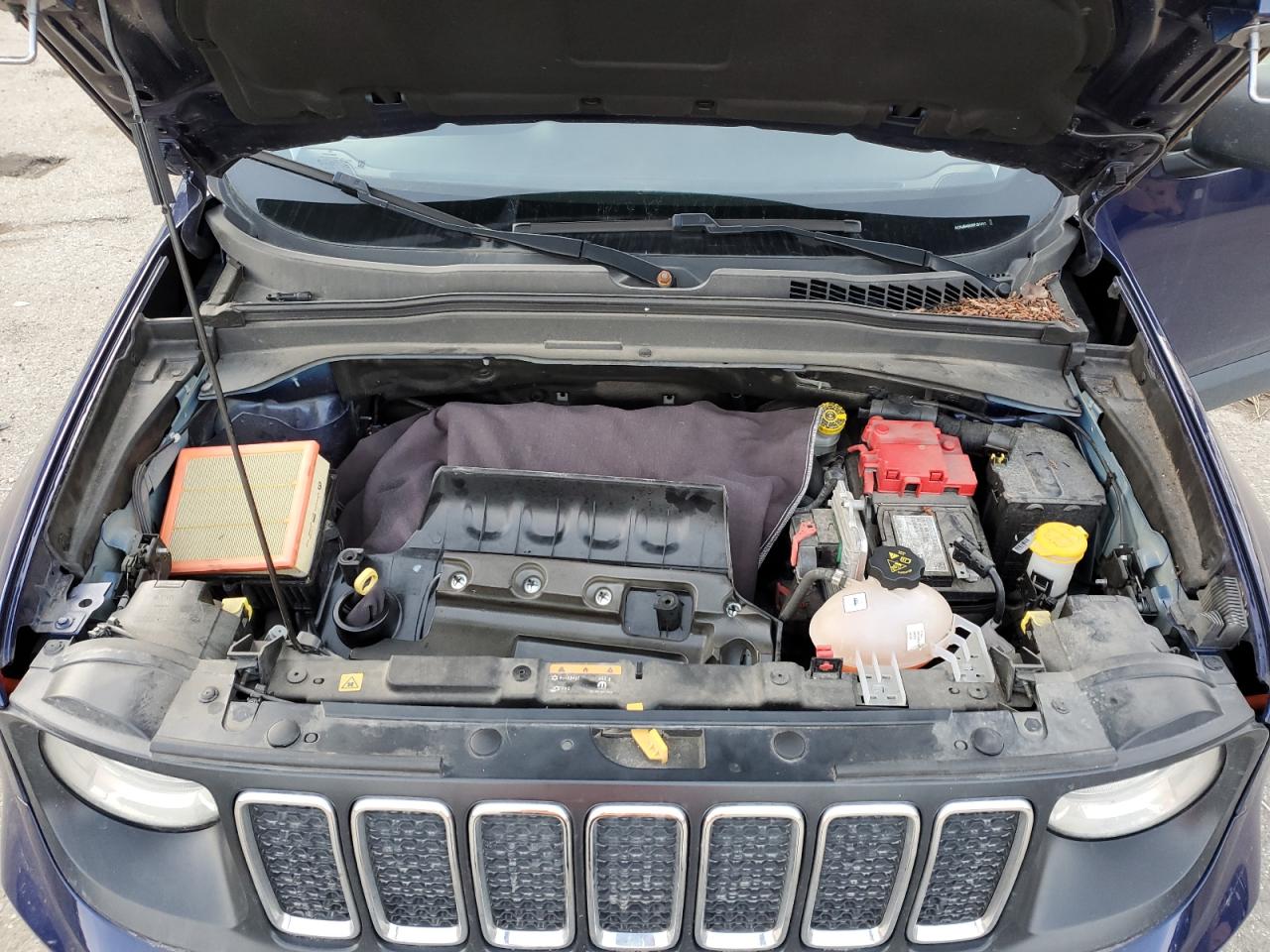 2019 Jeep Renegade - Image 12