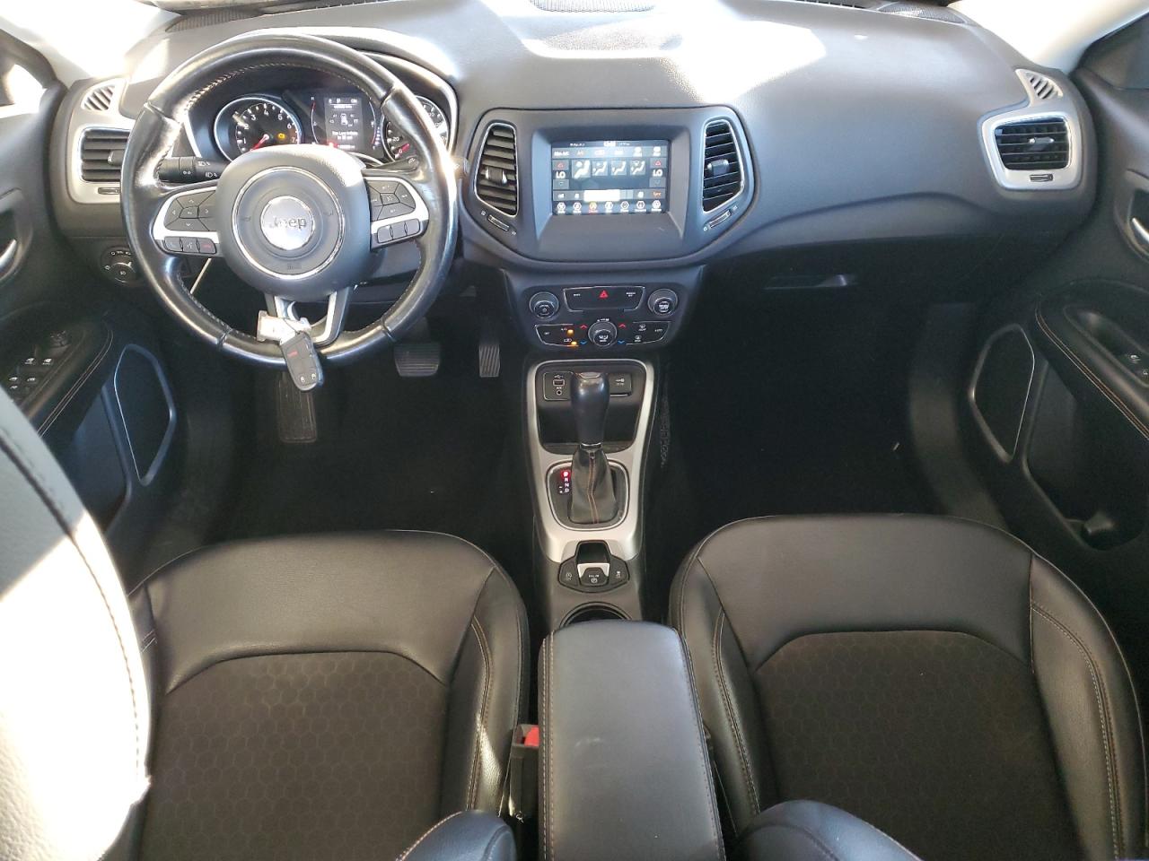 2020 Jeep Compass - Image 8