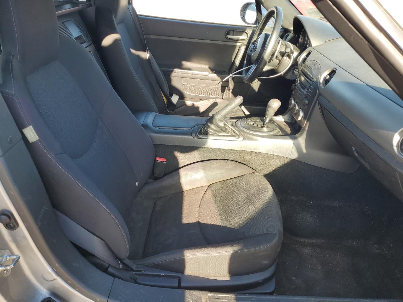 2012 Mazda MX-5 - Image 11