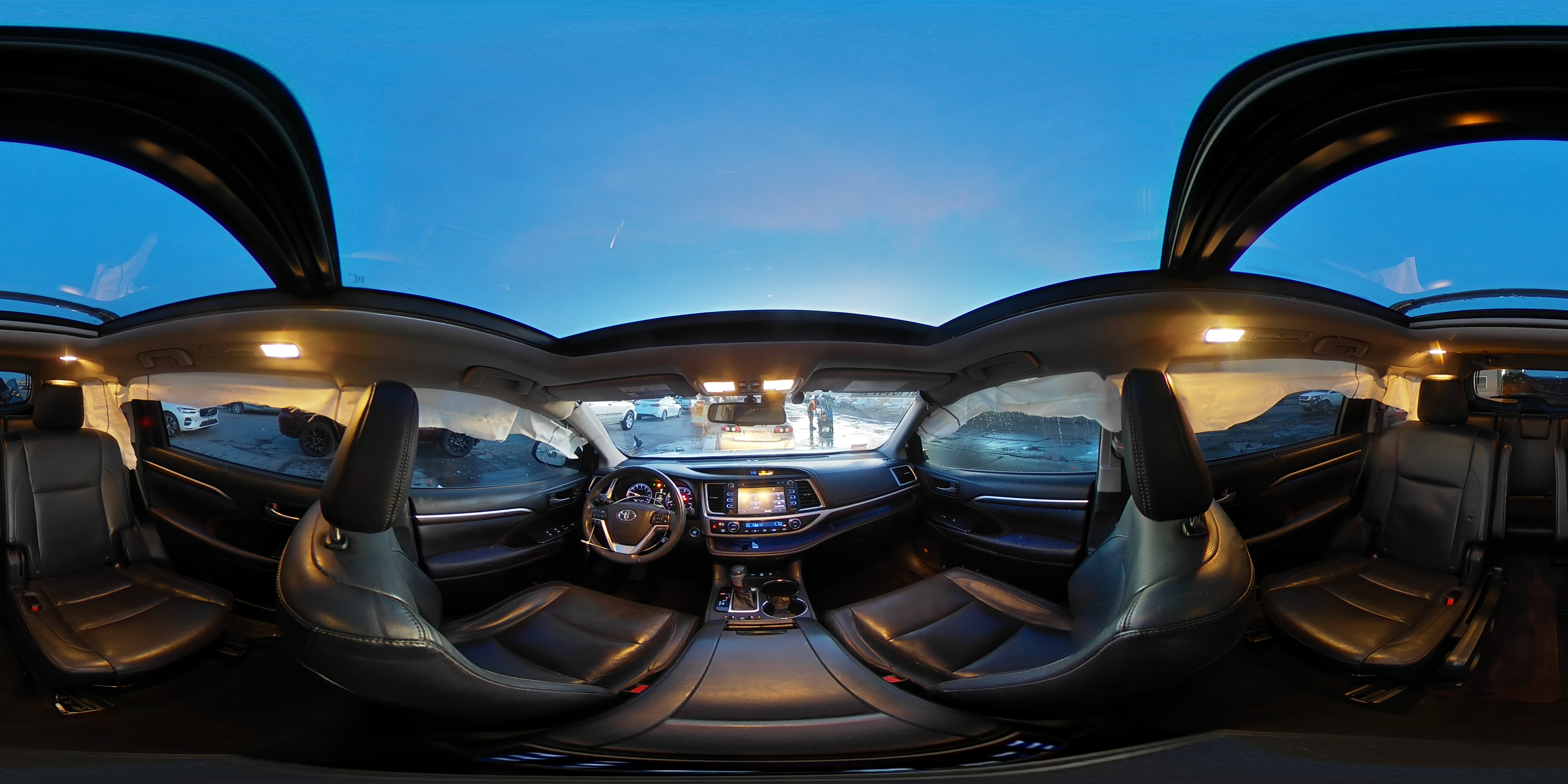2016 Toyota Highlander - Image 15