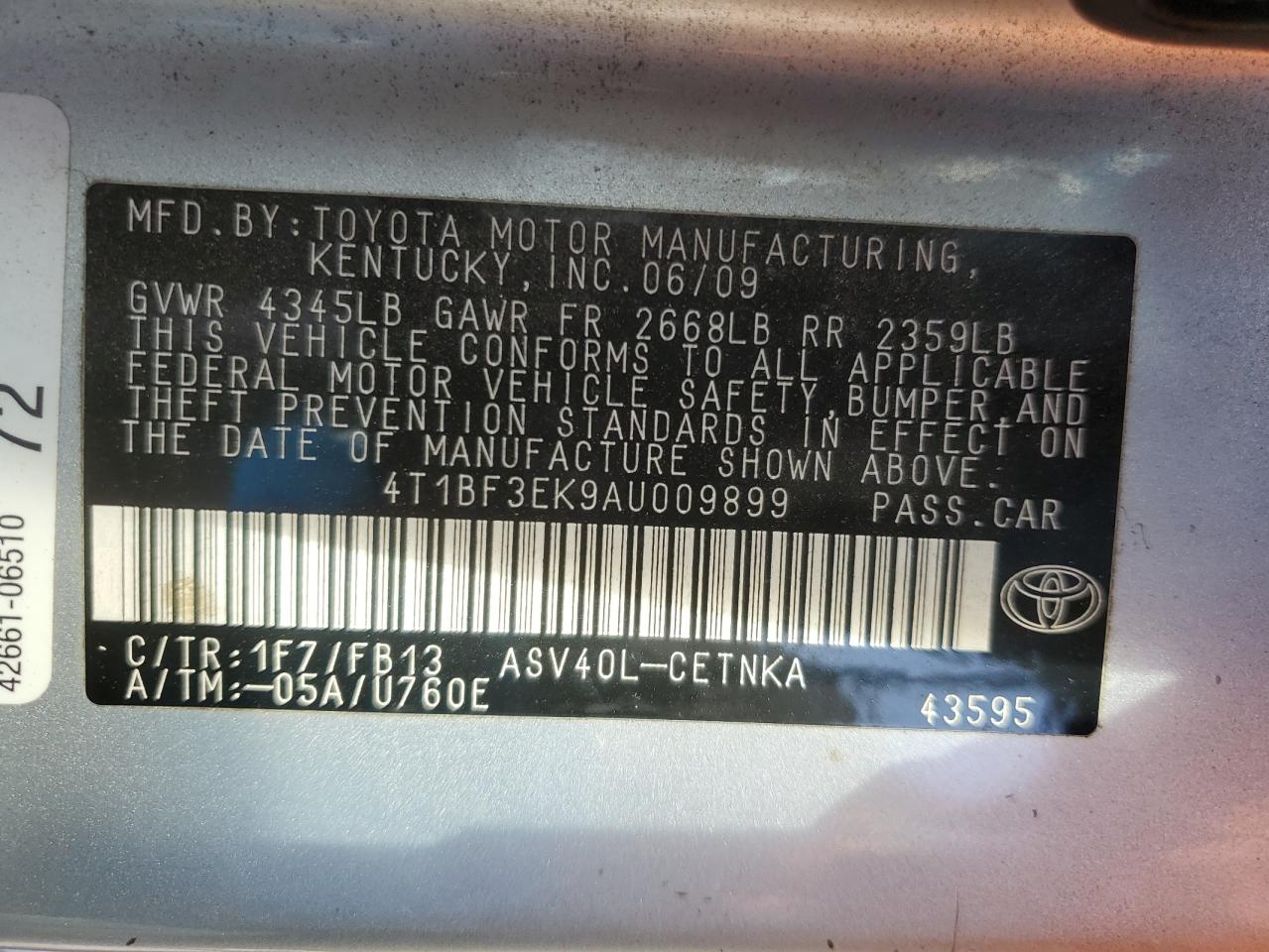 2010 Toyota Camry - Image 12