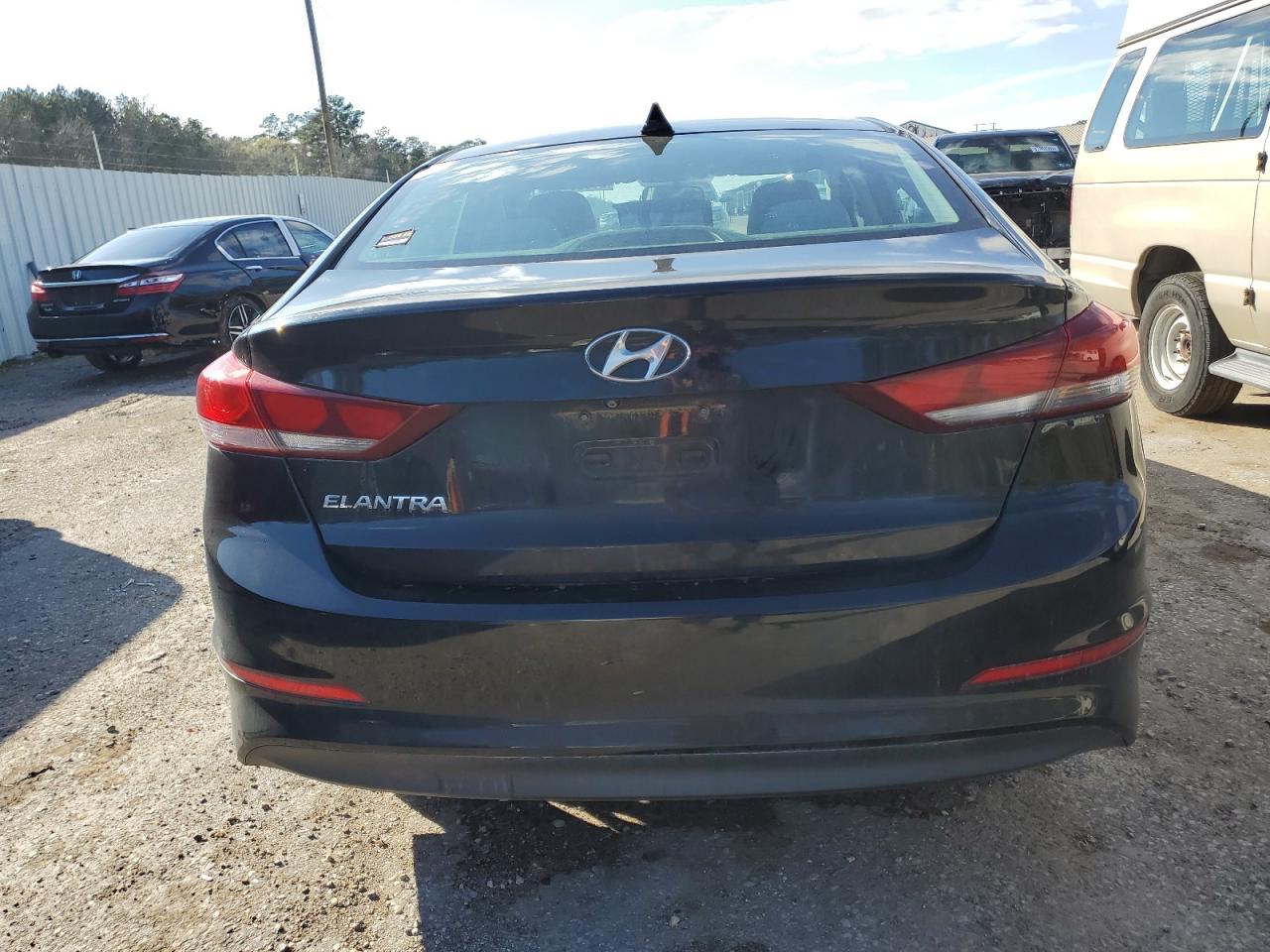 VIN KMHD84LF6HU102744 2017 HYUNDAI ELANTRA no.6