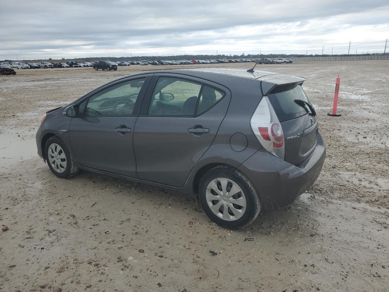 2012 Toyota Prius - Image 2