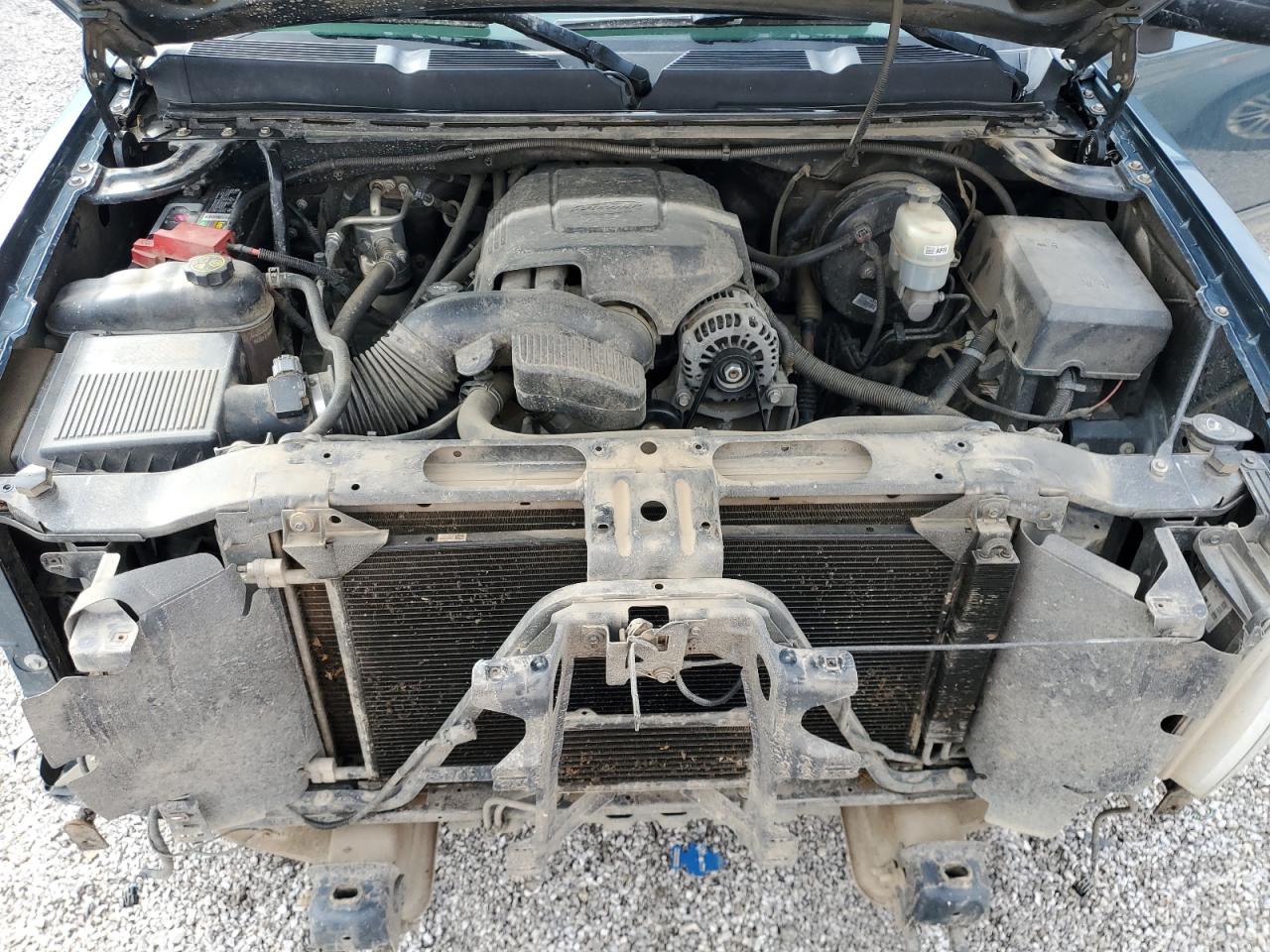 2013 Chevrolet Silverado - Image 11