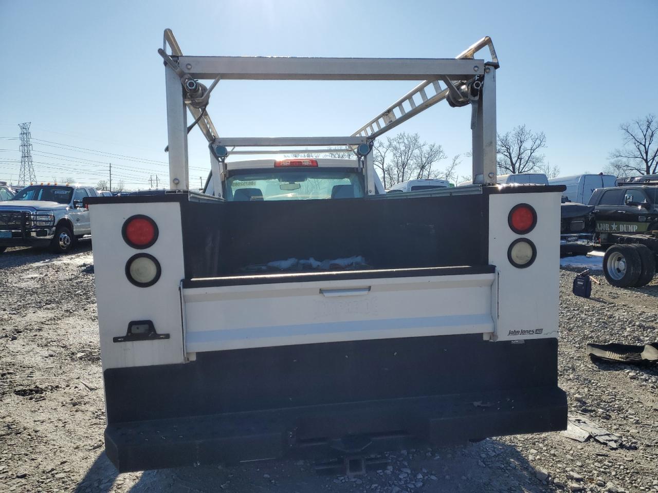 2016 Chevrolet Silverado - Image 6