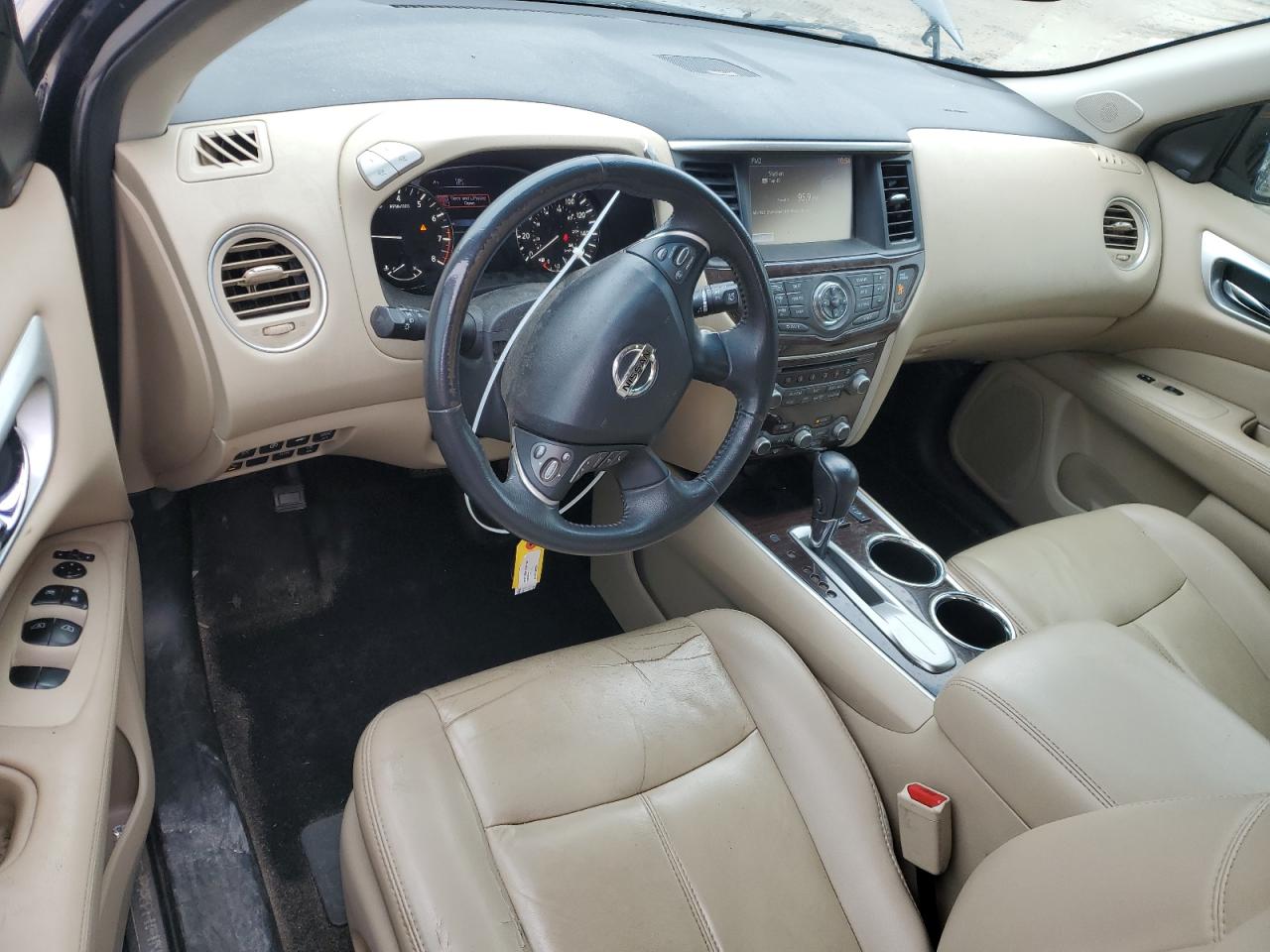2016 Nissan Pathfinder - Image 8