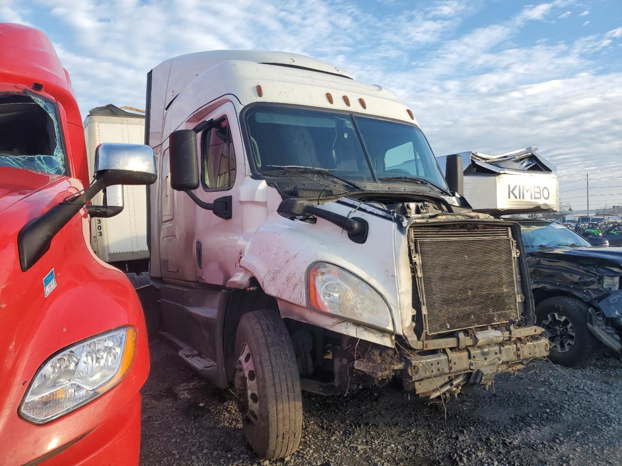 2018 Freightliner Cascadia 113 for Sale in Eugene, OR - Front End