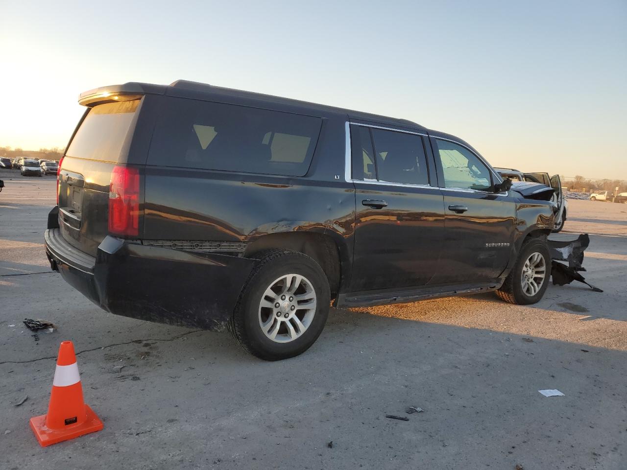 2020 Chevrolet Suburban - Image 3