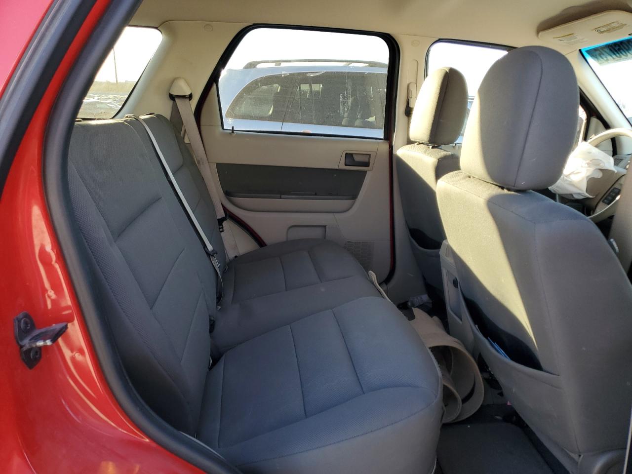 2009 Ford Escape - Image 10