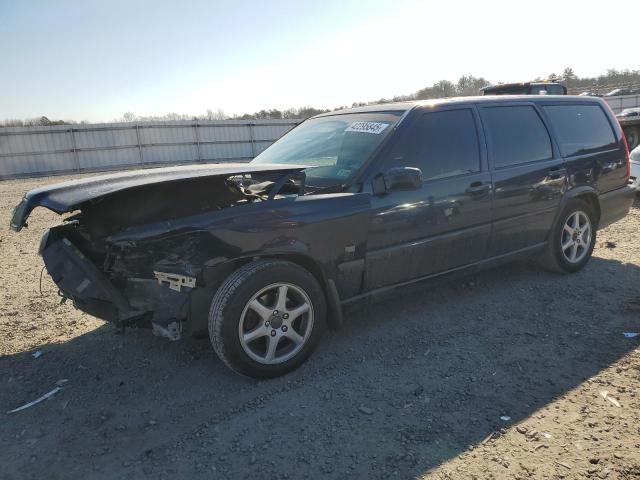 2000 Volvo V70 Base