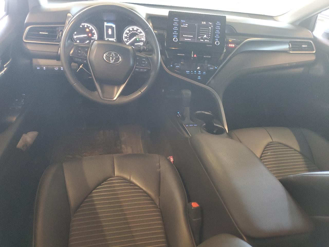 2022 Toyota Camry - Image 8