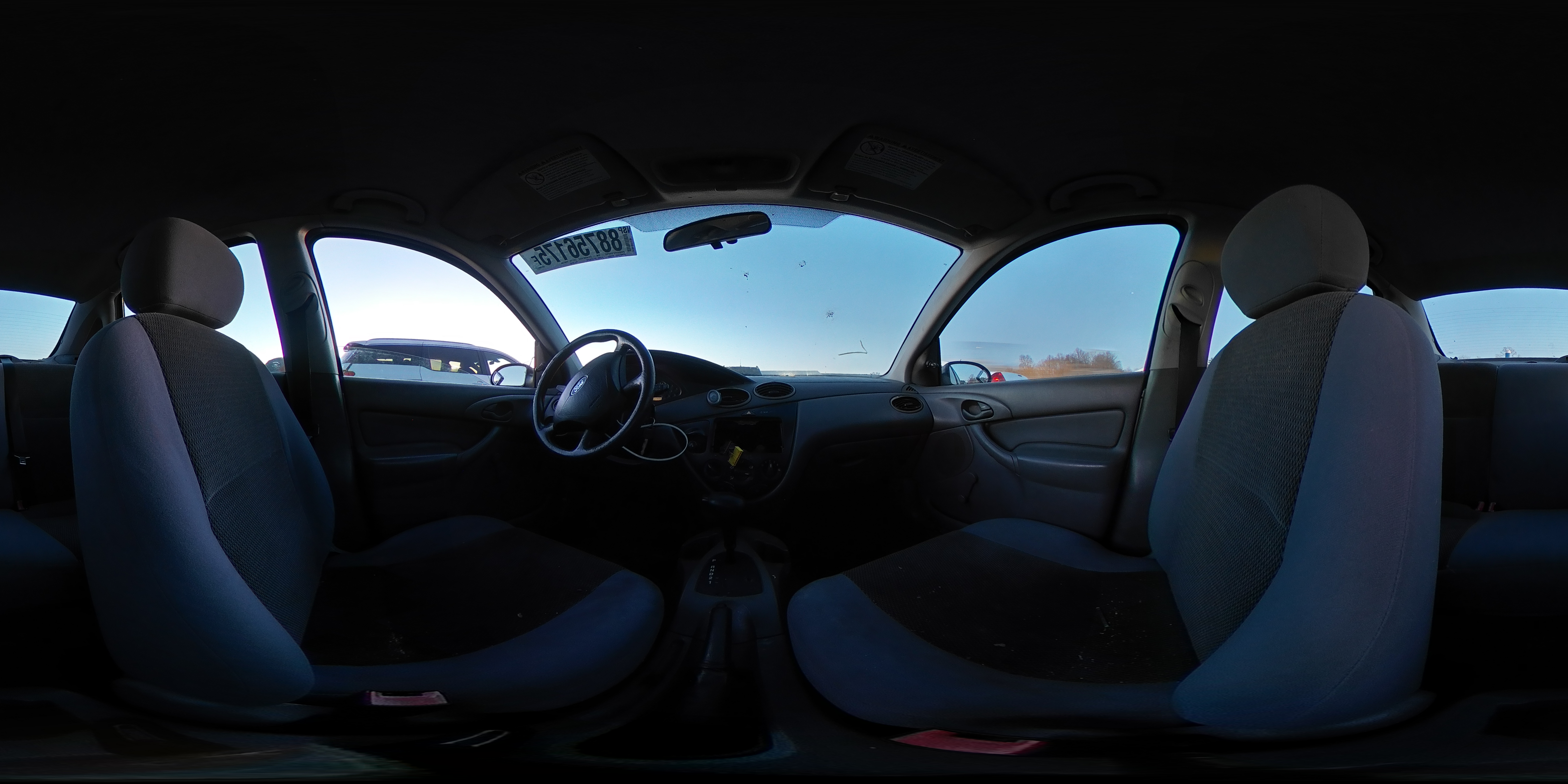 2004 Ford Focus - Image 13