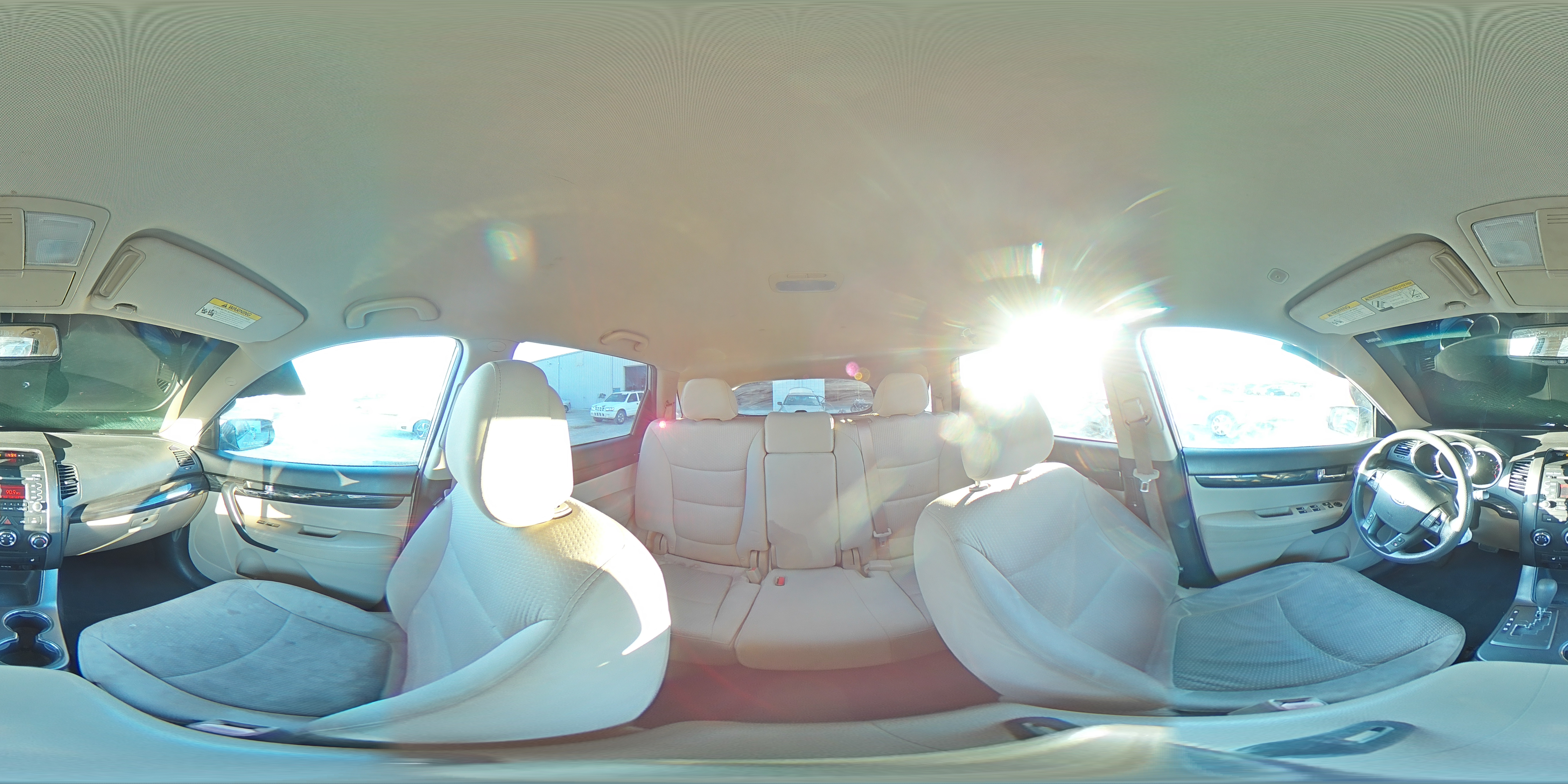 2012 Kia Sorento - Image 16