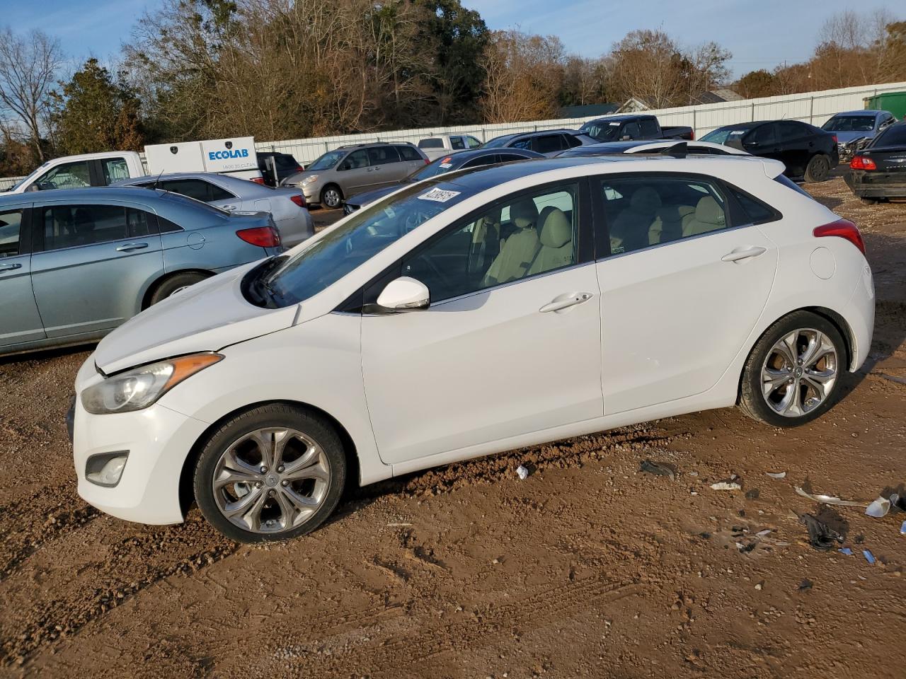 2013 Hyundai Elantra - Image 1