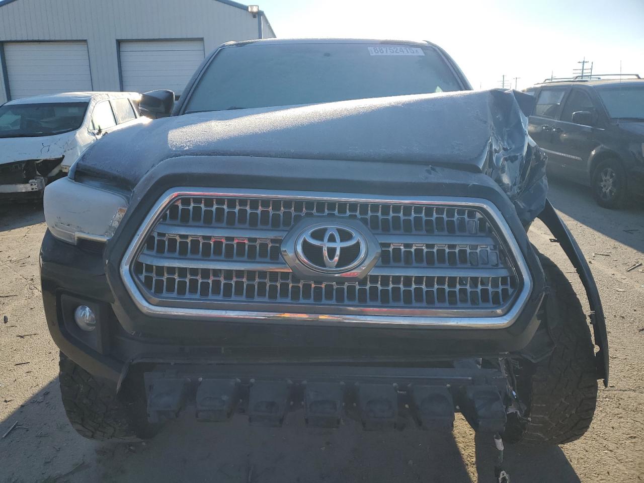 2016 Toyota Tacoma - Image 5