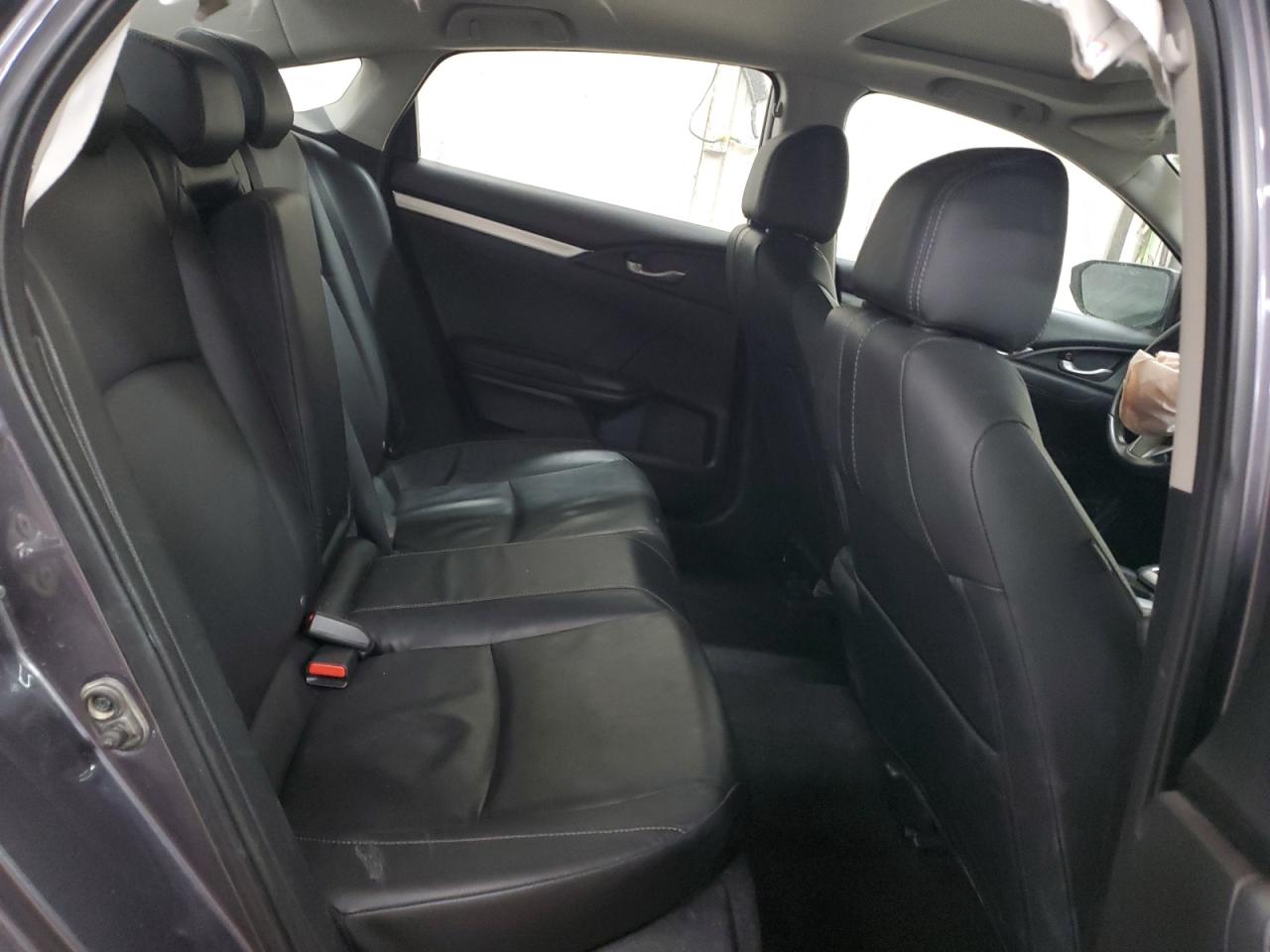 2016 Honda Civic - Image 10