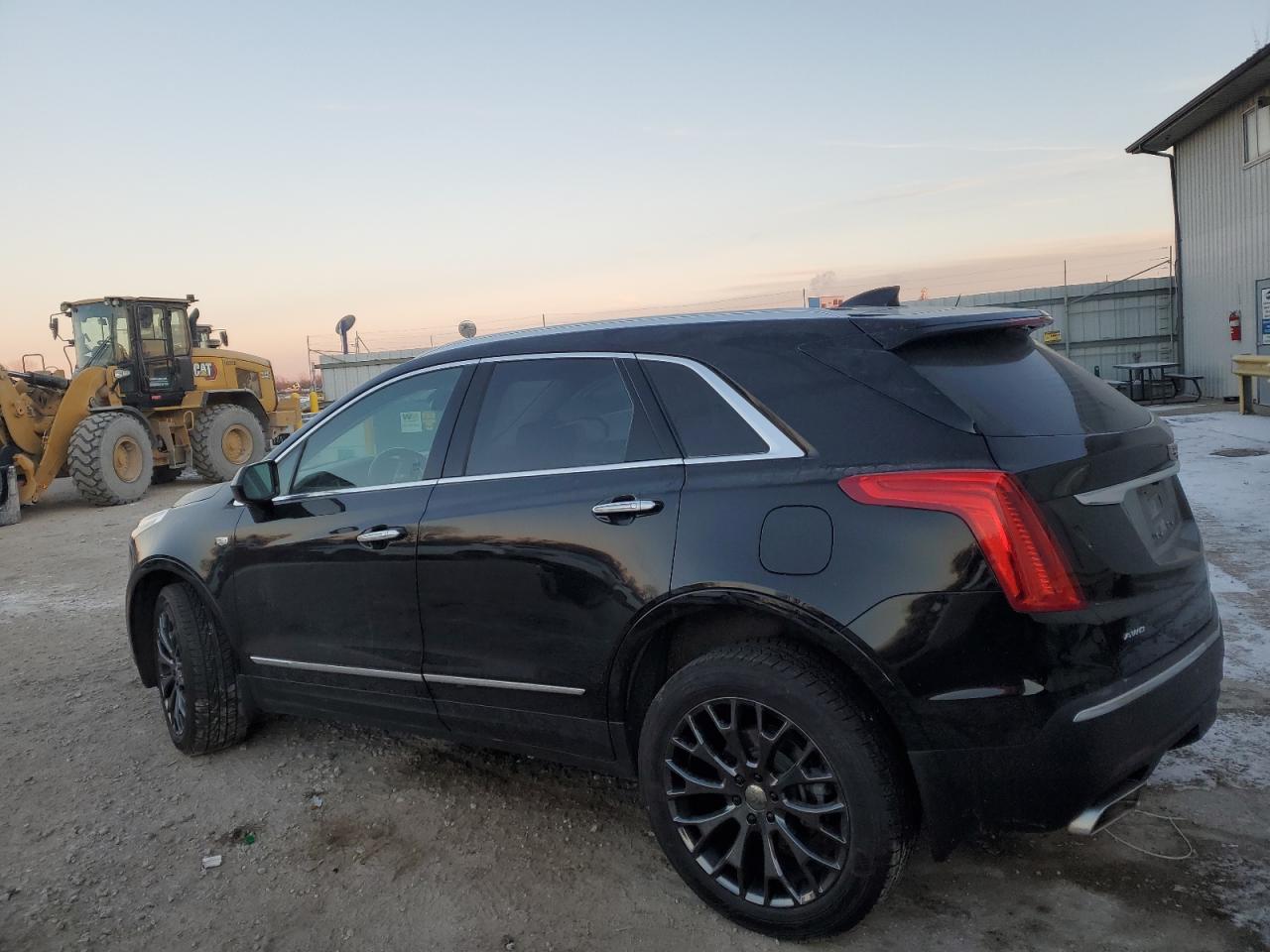 2018 Cadillac XT5 - Image 2