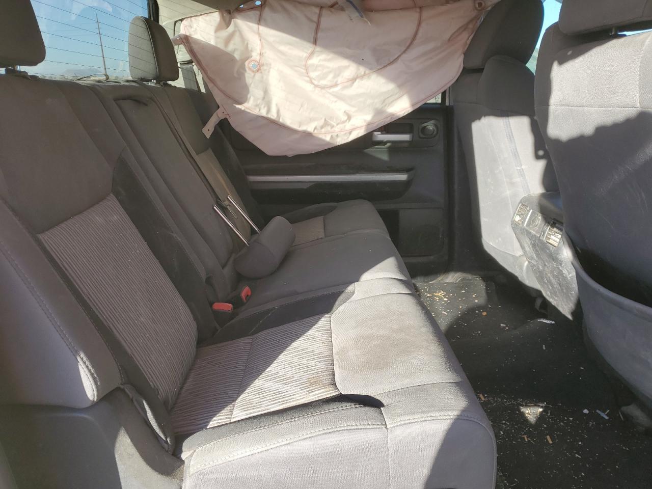 2017 Toyota Tundra - Image 10