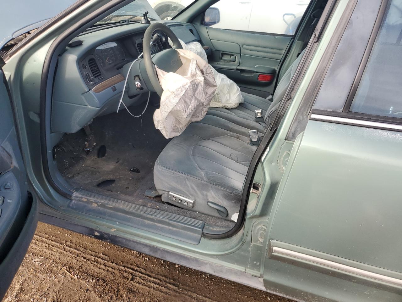 1997 Ford Crown Victoria VIN: 2FALP73W7VX123830 Lot: 56969685