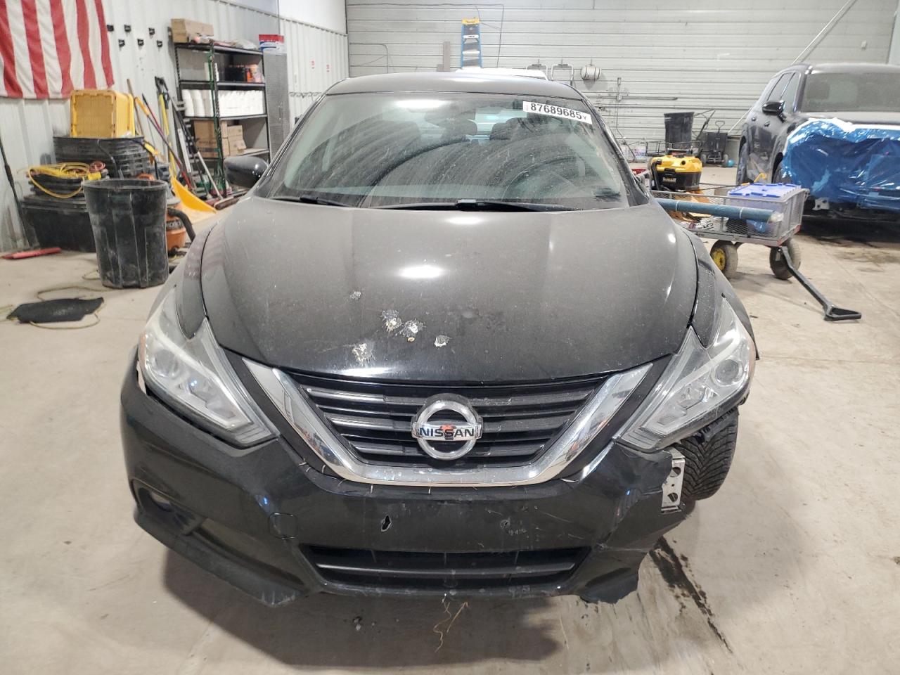2017 Nissan Altima - Image 5